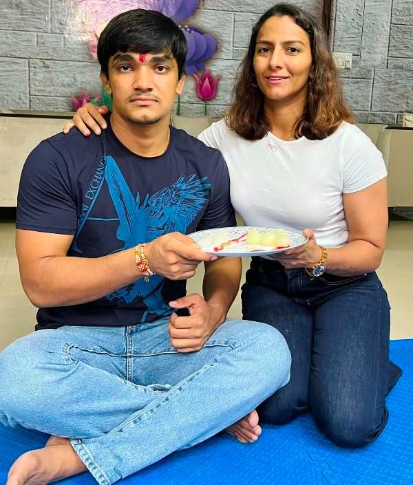 Geeta Phogat with her brother