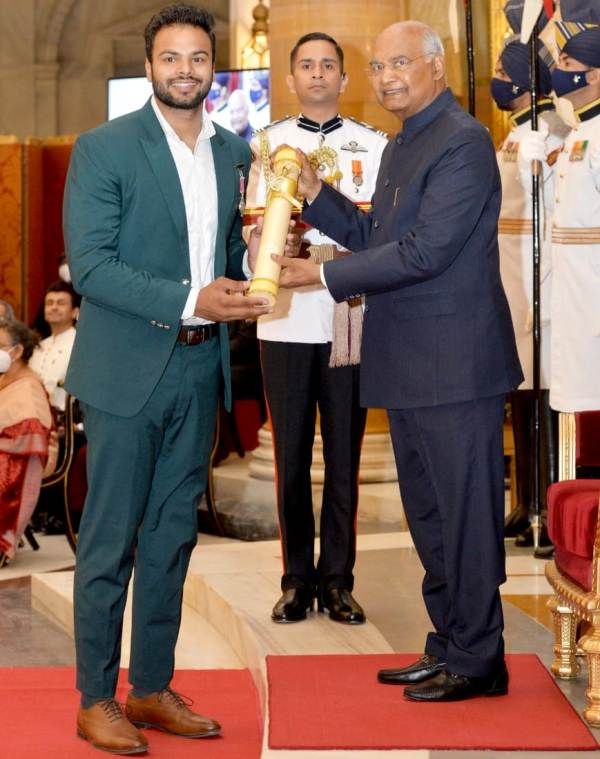 Paralympic gold medallist Sumit Antil receives Padma Shri