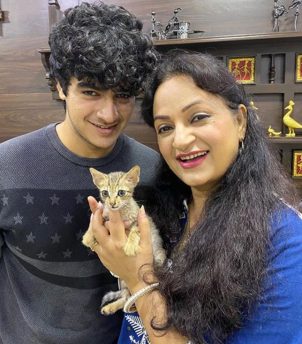 Upasana Singh with her son