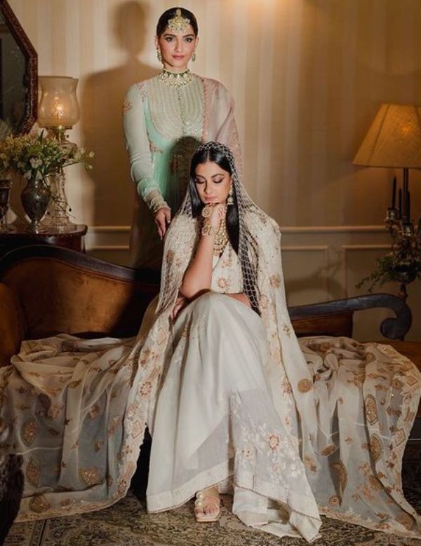 Rhea Kapoor with her sister