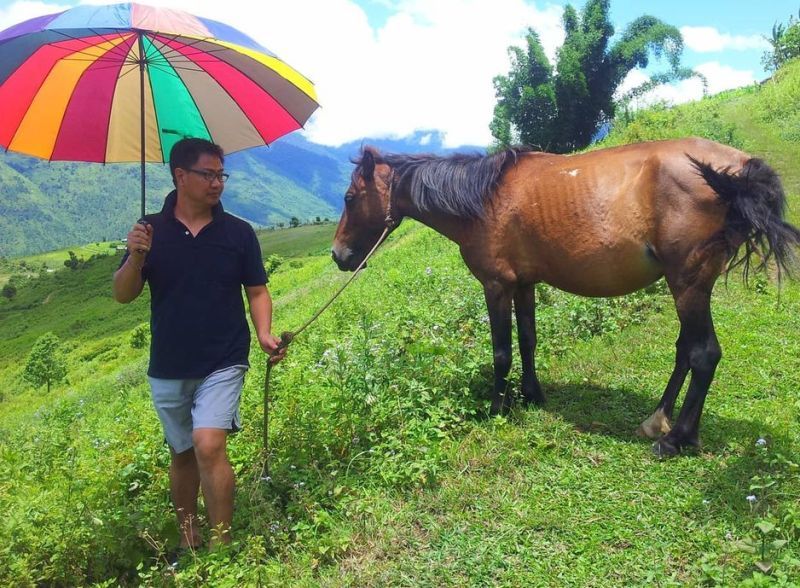 Rijiju with horse
