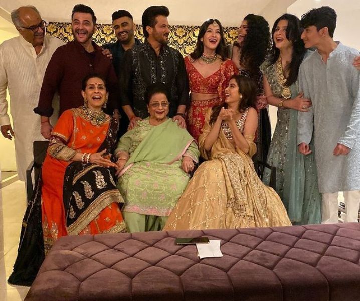Sunita Kapoor with her familys