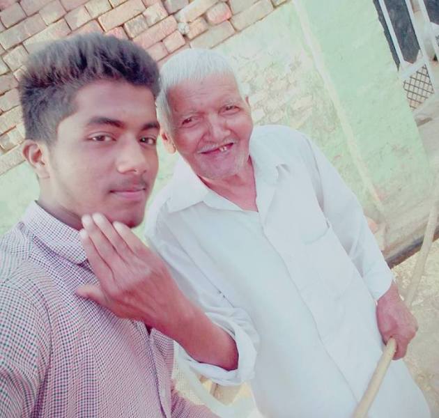 Ankit Baiyanpuria with his grandfather during his school days